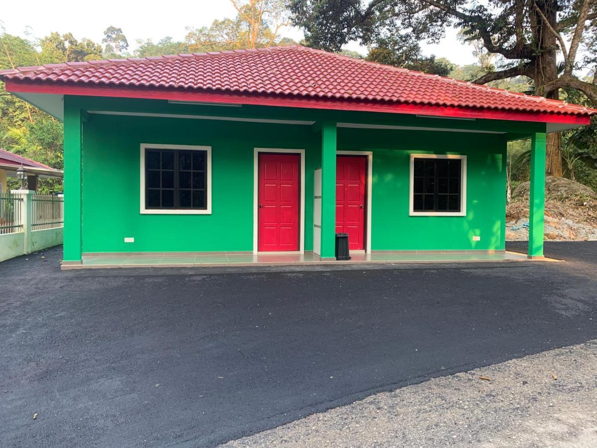 Chalet Latip D'Ayer Itam Hotel Kampong Ayer Hitam  Exterior photo