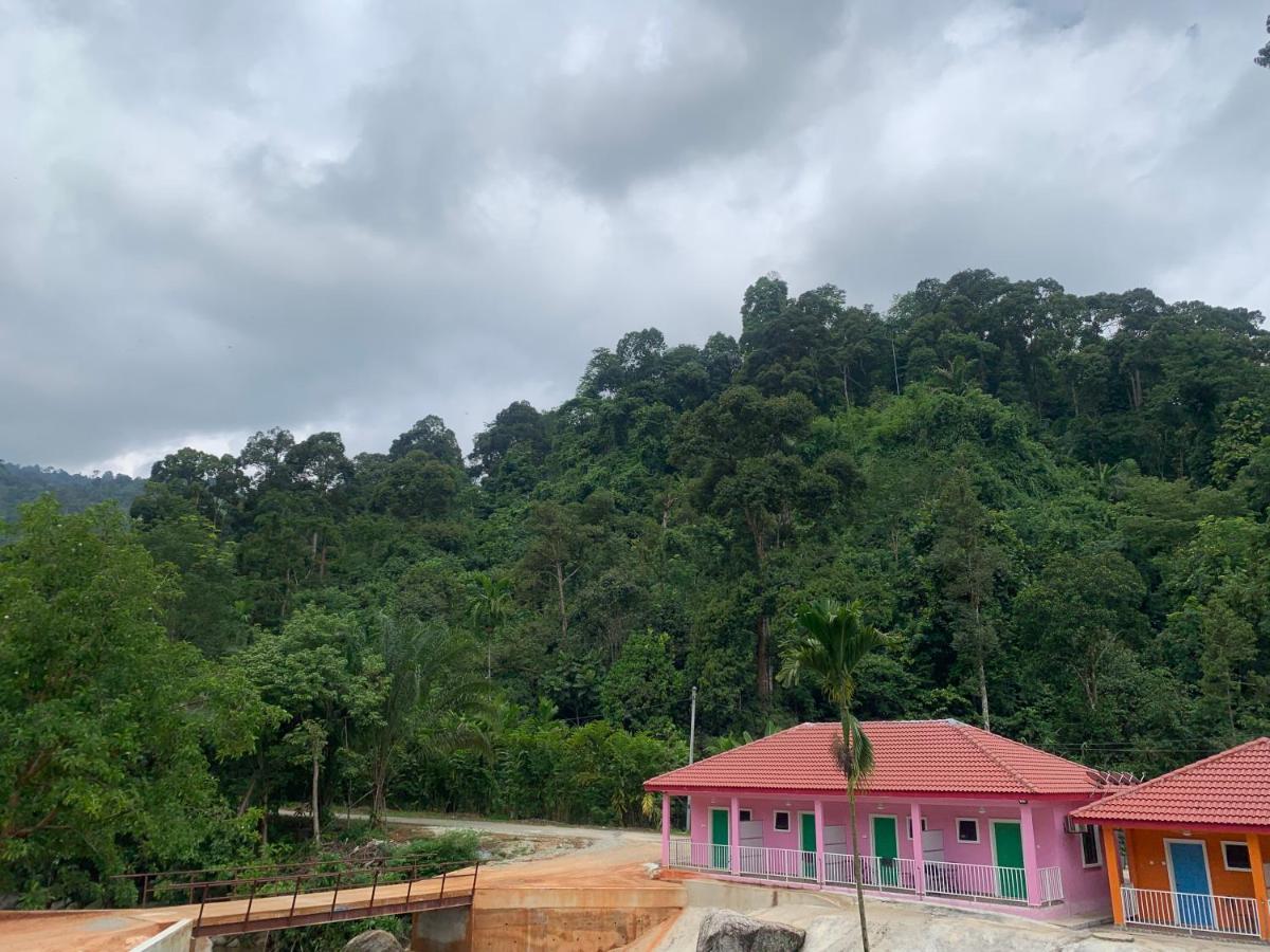Chalet Latip D'Ayer Itam Hotel Kampong Ayer Hitam  Exterior photo